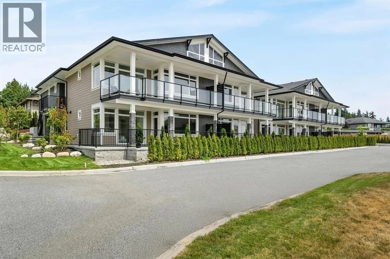 #4 5522 MCCOURT Road, Sechelt, British Columbia, V0N3A7, Sechelt, British Columbia — photo 1 of 5