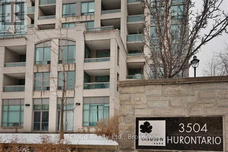 #807 3504 Hurontario Street, Mississauga (Hurontario), Ontario, L5B0B9, Mississauga (Hurontario), Ontario — photo 1 of 5