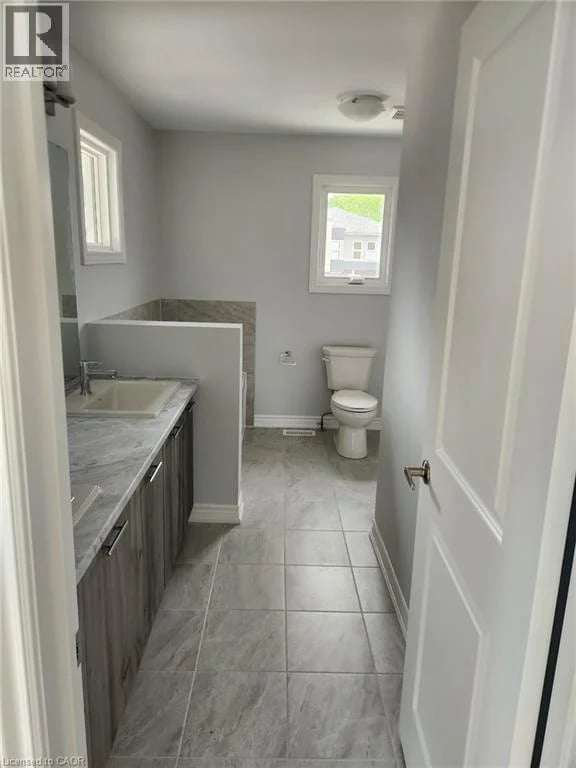 3266 PARKER Avenue, Fort Erie, Ontario, L0S1N0, Fort Erie, Ontario — photo 1 of 5