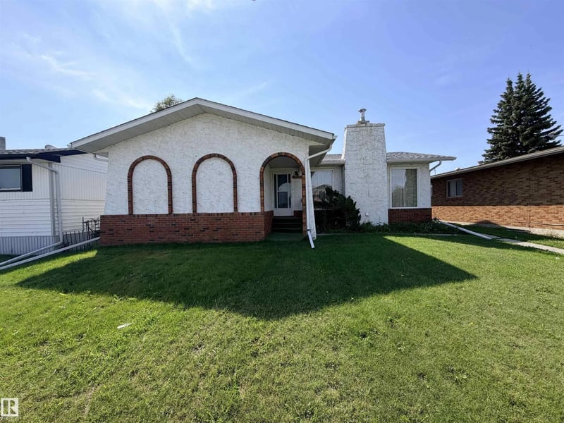 5233 49 AV, St. Paul Town, Alberta, T0A3A4, St. Paul Town, Alberta — photo 1 of 5