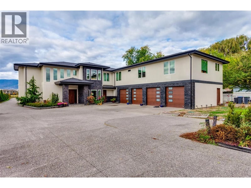 3666 Benvoulin Road, Kelowna, British Columbia, V1W4M7, Kelowna, British Columbia — photo 1 of 5