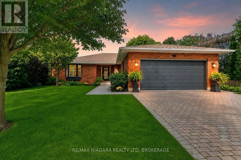 54 The Promenade, Niagara-on-the-Lake (Town), Ontario, L0R1J0, Niagara-on-the-Lake (Town), Ontario — photo 1 of 5