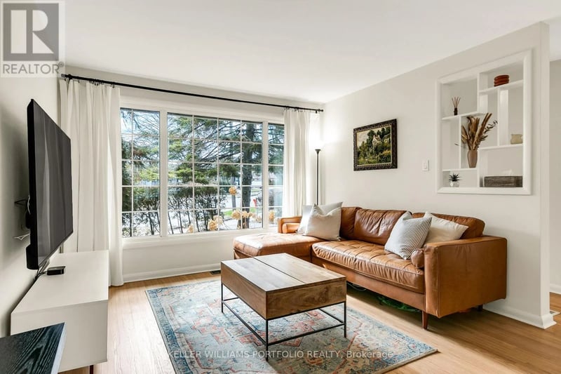 88 Sabrina Dr Drive, Toronto (Willowridge-Martingrove-Richview), Ontario, M9R2J9, Toronto (Willowridge-Martingrove-Richview), Ontario — photo 1 of 5