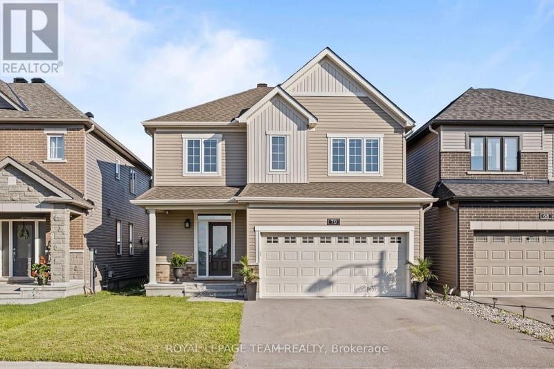 70 Ralph Erfle Way, Ottawa, Ontario, K2J6V5, Ottawa, Ontario — photo 1 of 5