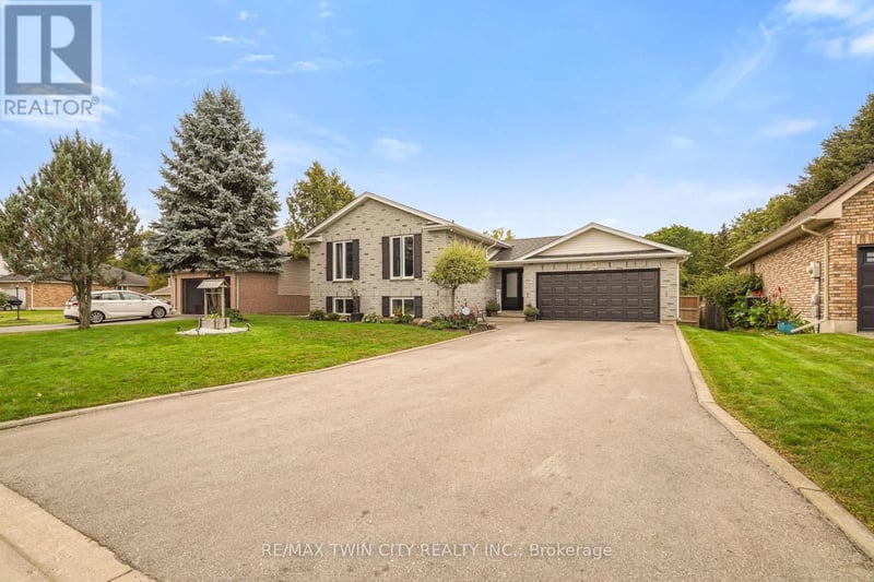 26 MacPherson Drive, Brant (Paris), Ontario, N3L4C6, Brant (Paris), Ontario — photo 1 of 5