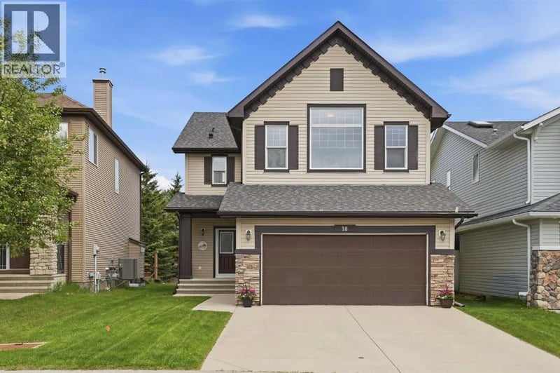 18 Drake Landing Crescent, Okotoks, Alberta, T1S0C1, Okotoks, Alberta — photo 1 of 5