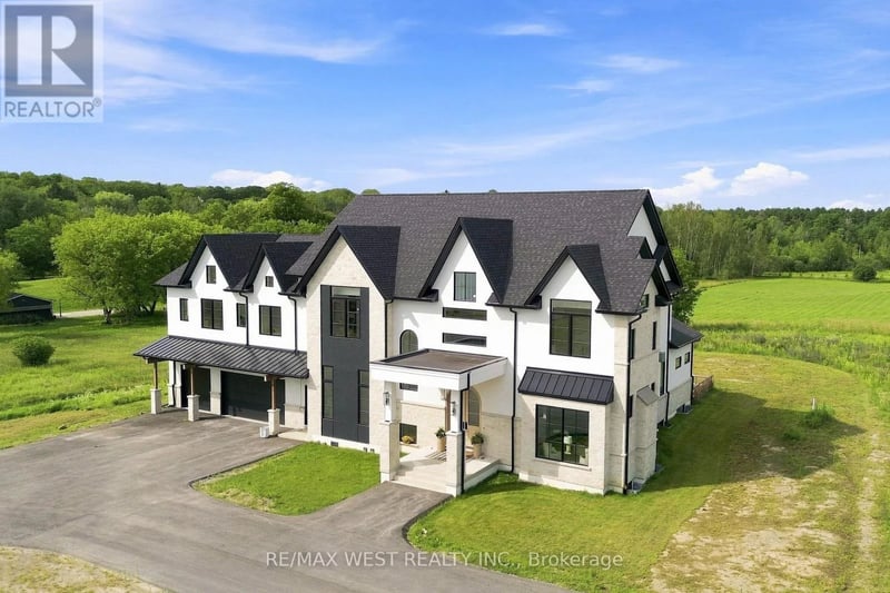 17050 McCowan Road, Whitchurch-Stouffville, Ontario, L4A2A5, Whitchurch-Stouffville, Ontario — photo 1 of 5