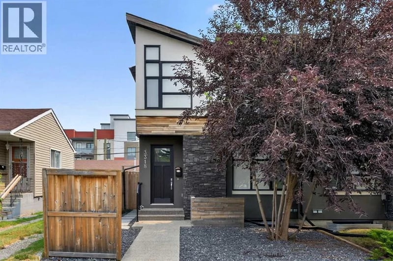 3318 Centre B Street Northwest, Calgary, Alberta, T2K0V6, Calgary, Alberta — photo 1 of 5