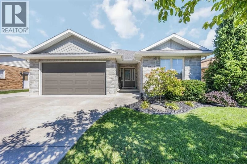 1040 FINCH Drive, Sarnia, Ontario, N7S6A7, Sarnia, Ontario — photo 1 of 5