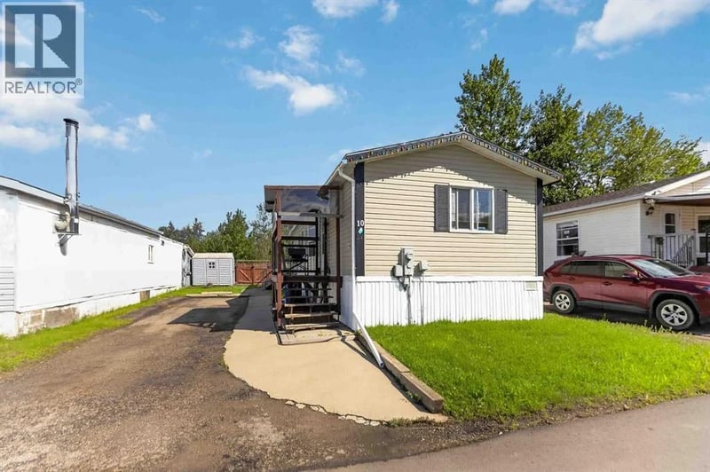 10 Pelican Drive, Fort McMurray, Alberta, T9H1G4, Fort McMurray, Alberta — photo 1 of 5