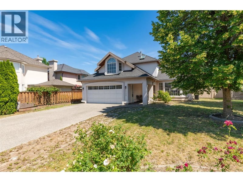 3733 Mission Springs Drive, Kelowna, British Columbia, V1W3M1, Kelowna, British Columbia — photo 1 of 5