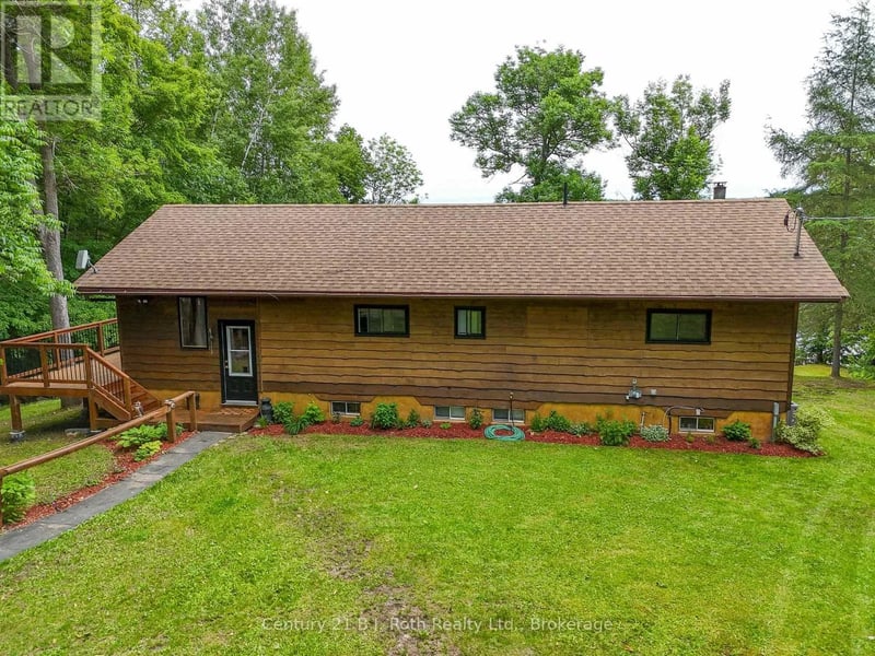 169 ODD'S Drive, Parry Sound Remote Area (Restoule), Ontario, P0H2R0, Parry Sound Remote Area (Restoule), Ontario — photo 1 of 5