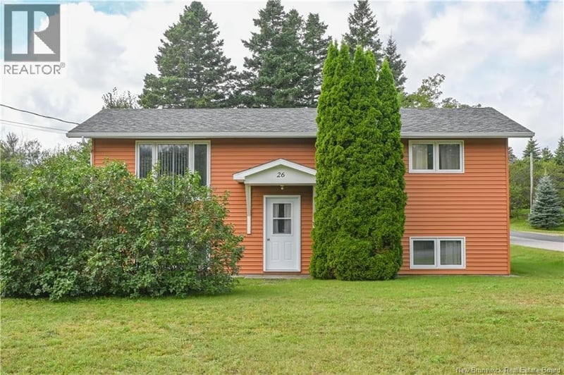 26 des Patriotes Street, Caraquet, New Brunswick, E1W1B6, Caraquet, New Brunswick — photo 1 of 5
