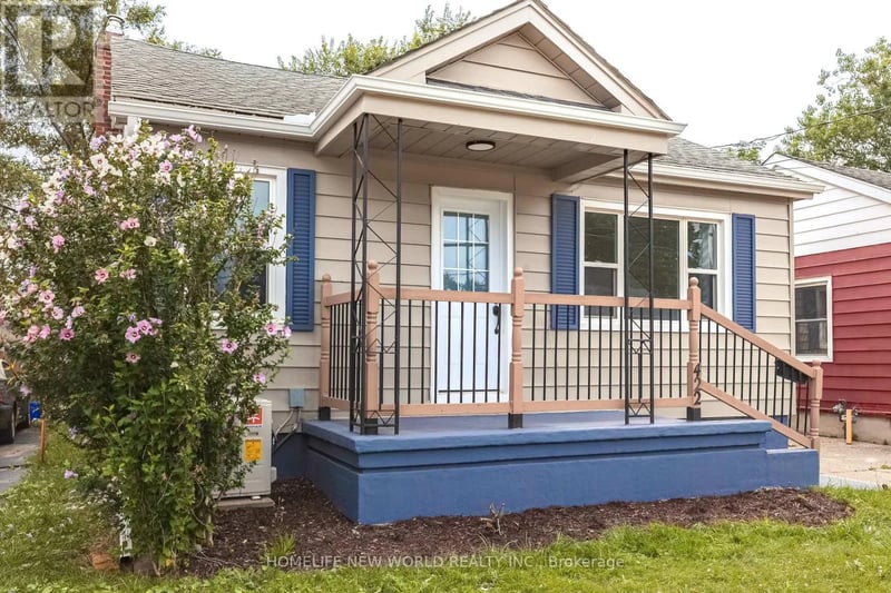 422 Welland Avenue, St. Catharines (Facer), Ontario, L2M5T8, St. Catharines (Facer), Ontario — photo 1 of 5