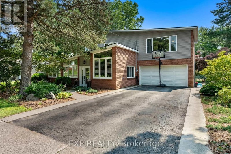 9 Stella Street, Pelham (Fonthill), Ontario, L3E0T6, Pelham (Fonthill), Ontario — photo 1 of 5