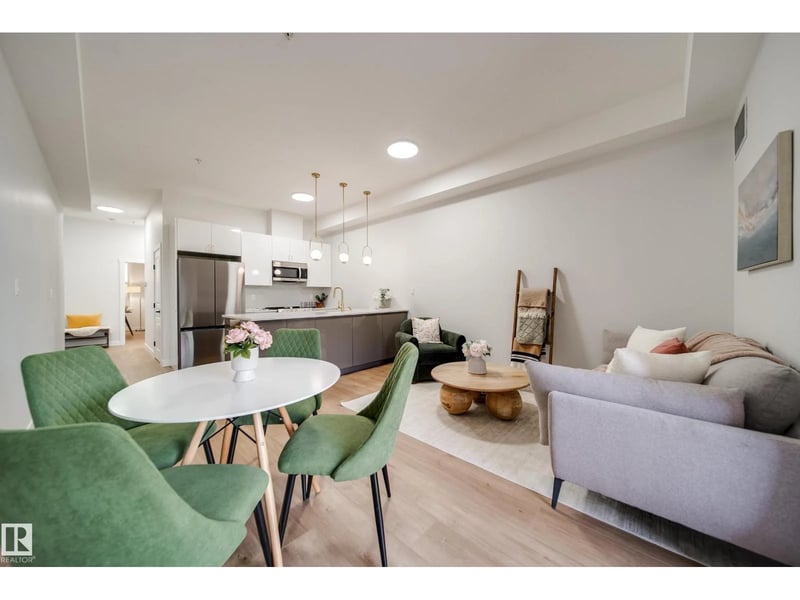 #228 10531 117 ST NW, Edmonton, Alberta, T5H0A8, Edmonton, Alberta — photo 1 of 5