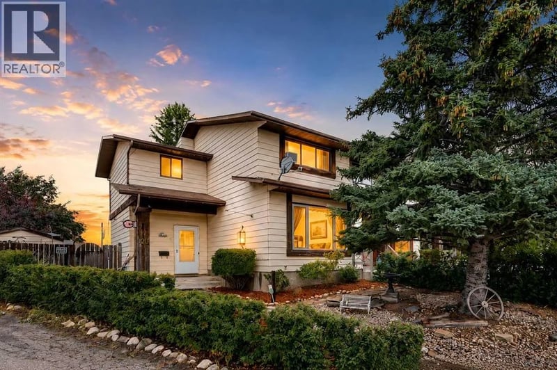 120 Aboyne Place Northeast, Calgary, Alberta, T2A5Z1, Calgary, Alberta — photo 1 of 5