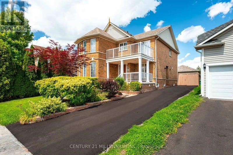 33 Fletchers Creek Boulevard, Brampton (Fletcher's Creek Village), Ontario, L6X4S3, Brampton (Fletcher's Creek Village), Ontario — photo 1 of 5