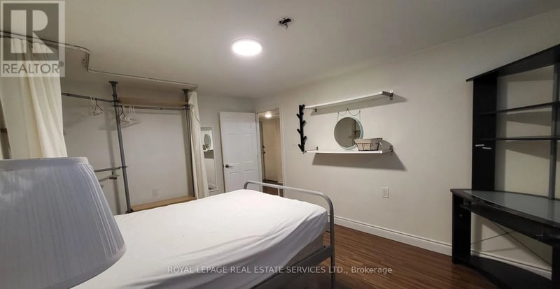 32 Shandon Drive, Toronto (Wexford-Maryvale), Ontario, M1R4M5, Toronto (Wexford-Maryvale), Ontario — photo 1 of 5