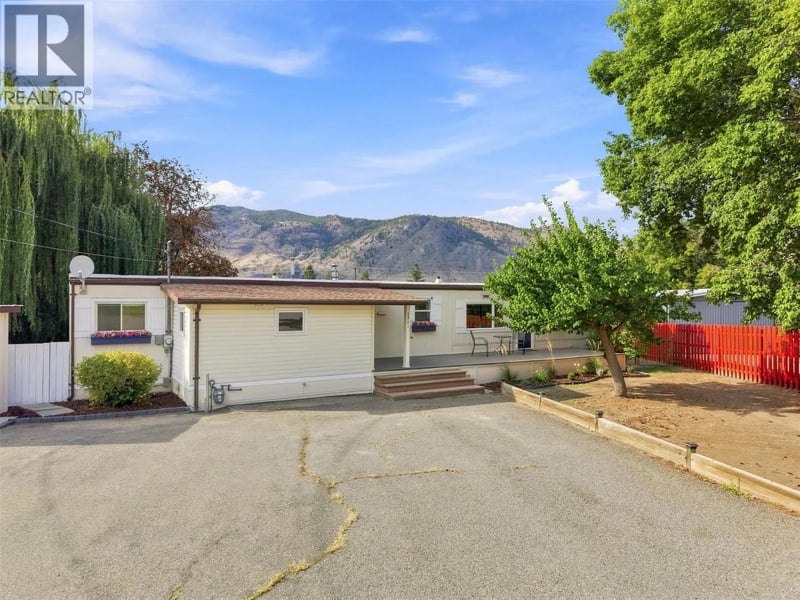 6941 WATSON Drive East, Kamloops, British Columbia, V0K2J0, Kamloops, British Columbia — photo 1 of 5
