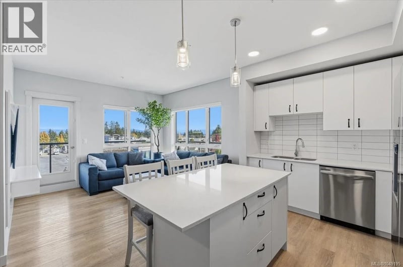 #311 120 Jensen Avenue West, Parksville, British Columbia, V9P0H6, Parksville, British Columbia — photo 1 of 5