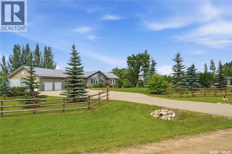 2 Solar ROAD, Corman Park Rm No. 344, Saskatchewan, S0K4S0, Corman Park Rm No. 344, Saskatchewan — photo 1 of 5