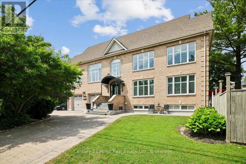 2355 Old Carriage Road, Mississauga (Erindale), Ontario, L5C1Y6, Mississauga (Erindale), Ontario — photo 1 of 5
