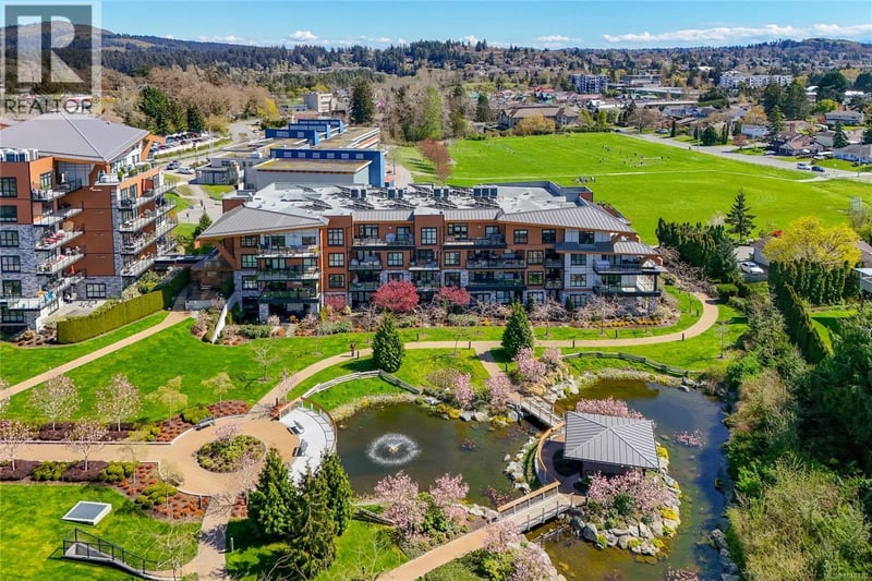 #304 745 Travino Lane, Saanich, British Columbia, V8Z0E5, Saanich, British Columbia — photo 1 of 5