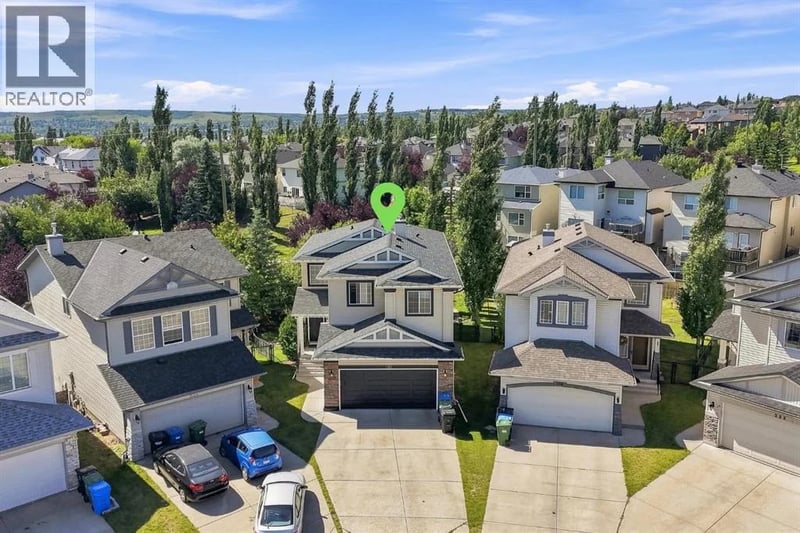230 Panamount Grove Northwest, Calgary, Alberta, T3K5V5, Calgary, Alberta — photo 1 of 5