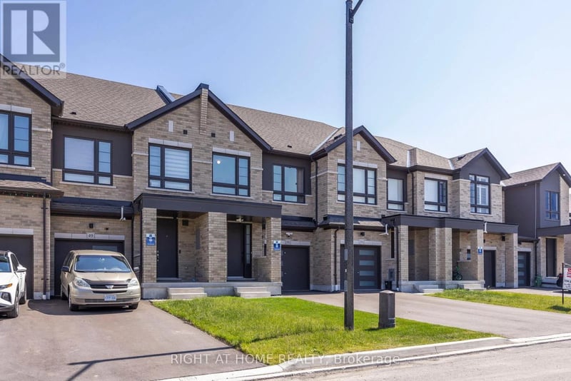 51 Peter Hogg Court, Whitby, Ontario, L1P0N2, Whitby, Ontario — photo 1 of 5