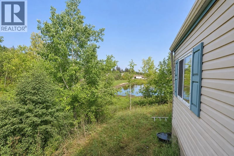 5465 ELLIOT LAKE Road, 108 Mile Ranch, British Columbia, V0K2E1, 108 Mile Ranch, British Columbia — photo 1 of 5