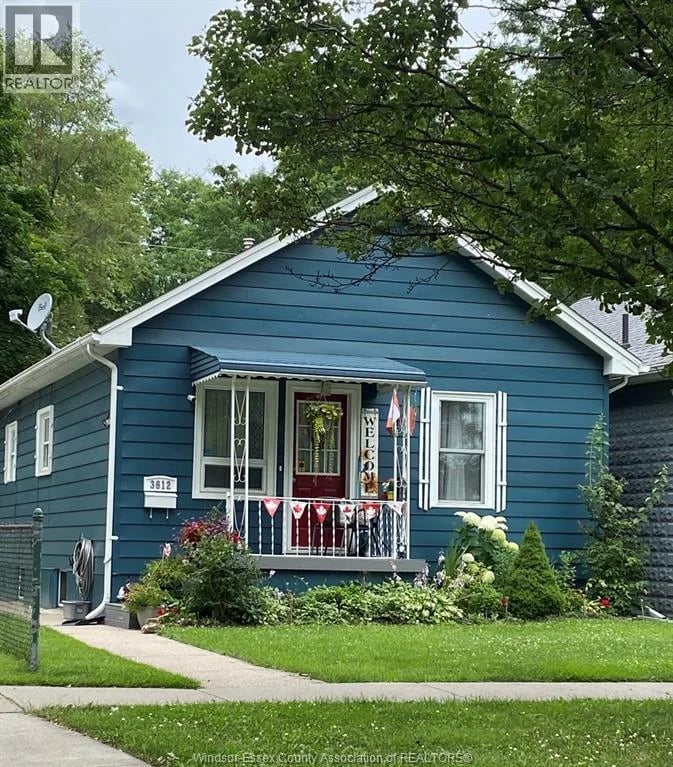 3612 KING, Windsor, Ontario, N9C1P5, Windsor, Ontario — photo 1 of 5