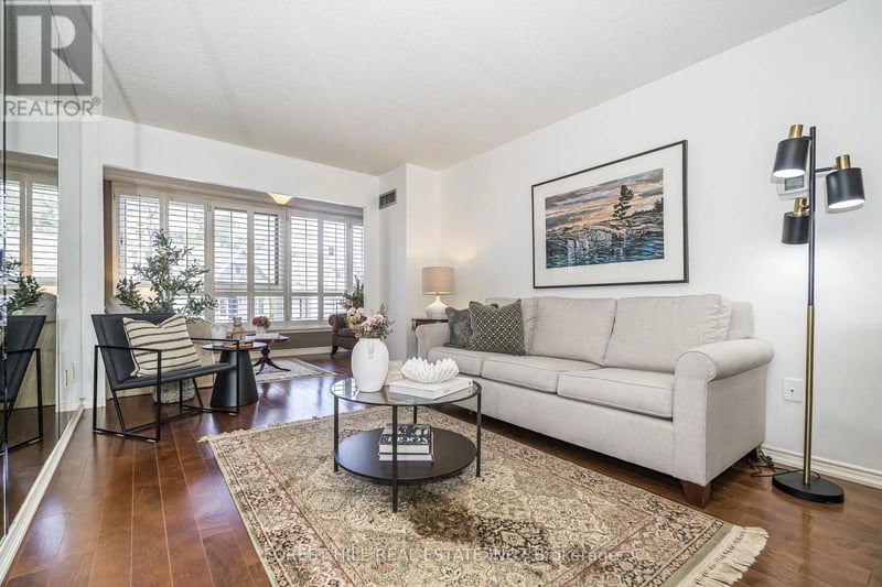 #319 225 Davenport Road, Toronto (Annex), Ontario, M5R3R2, Toronto (Annex), Ontario — photo 1 of 5