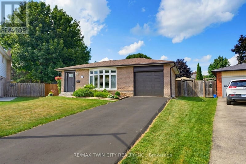 20 Clover Court, Brant (Paris), Ontario, N3L3M7, Brant (Paris), Ontario — photo 1 of 5