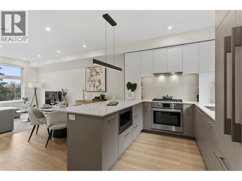 #311 342 MOUNTAIN Highway, North Vancouver, British Columbia, V7J2K8, North Vancouver, British Columbia — photo 1 of 5