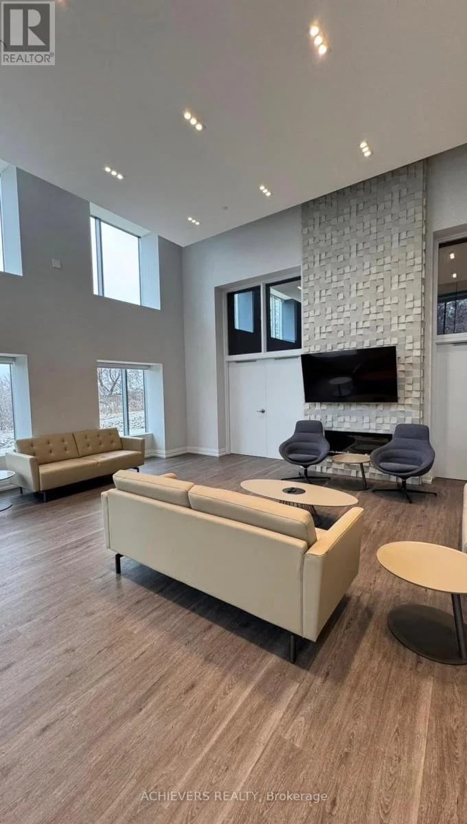#513 56 LAKESIDE TERRACE, Barrie (Little Lake), Ontario, L4M7B9, Barrie (Little Lake), Ontario — photo 1 of 5