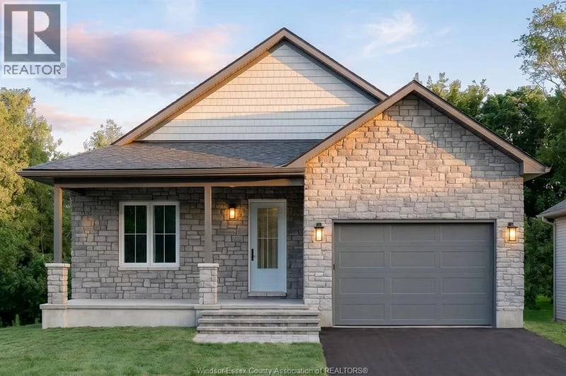 82 RABB Street, Smiths Falls, Ontario, Smiths Falls, Ontario — photo 1 of 5