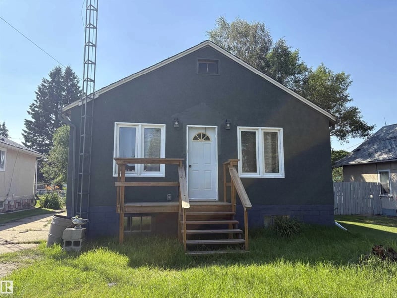 4620 Maria DR, Smoky Lake Town, Alberta, T0A3C0, Smoky Lake Town, Alberta — photo 1 of 5