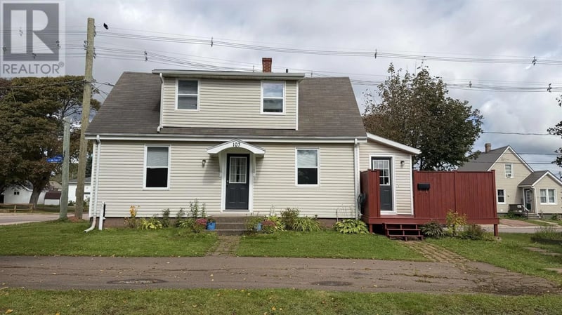 103 Russell Street, Summerside, Prince Edward Island, C1N2T8, Summerside, Prince Edward Island — photo 1 of 5