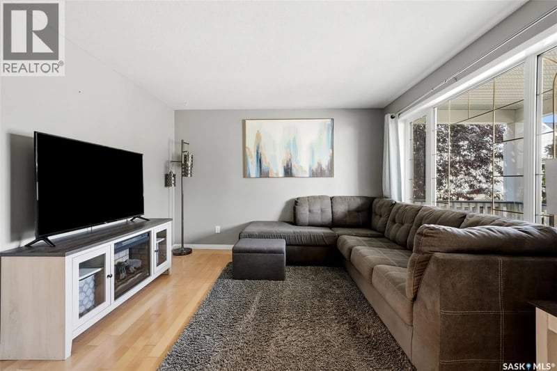 4935 Juniper DRIVE, Regina, Saskatchewan, S4X4N8, Regina, Saskatchewan — photo 1 of 5