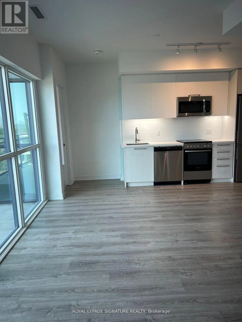 #1012 25 Neighbourhood Lane, Toronto (Stonegate-Queensway), Ontario, M8Y0C4, Toronto (Stonegate-Queensway), Ontario — photo 1 of 5