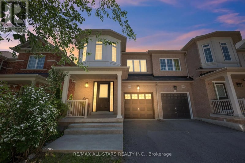 195 Richard Underhill Avenue, Whitchurch-Stouffville (Stouffville), Ontario, L4A0Z4, Whitchurch-Stouffville (Stouffville), Ontario — photo 1 of 5