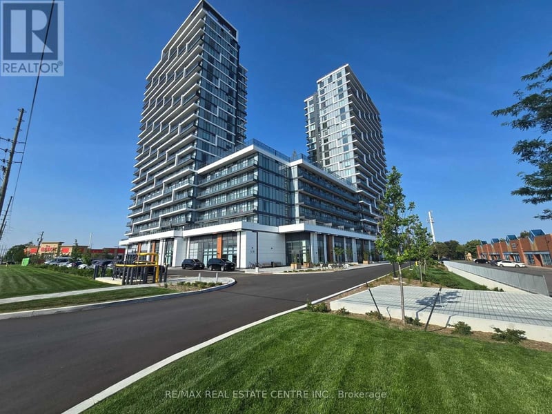 #PH06 9751 Markham Road, Markham (Greensborough), Ontario, L6E0W3, Markham (Greensborough), Ontario — photo 1 of 5