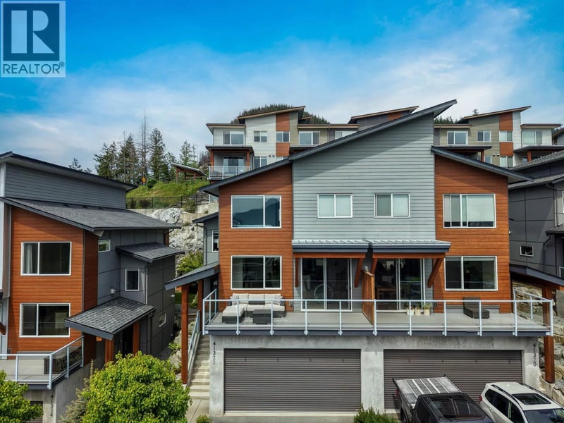 41322 HORIZON Drive, Squamish, British Columbia, V8B0Y7, Squamish, British Columbia — photo 1 of 5