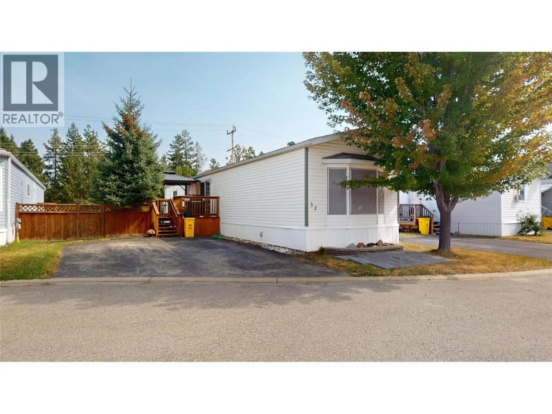#32 2424 Industrial #2 Road, Cranbrook, British Columbia, V1C6H3, Cranbrook, British Columbia — photo 1 of 5