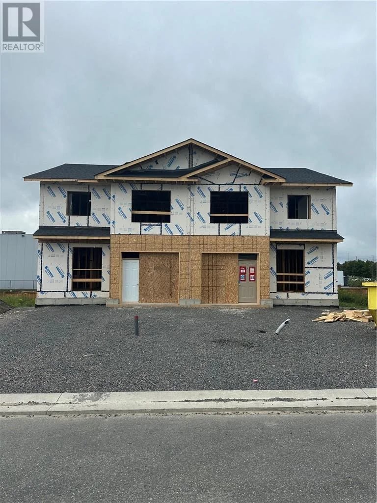 2954 Ruby Street, Chelmsford, Ontario, P0M1L0, Chelmsford, Ontario — photo 1 of 5
