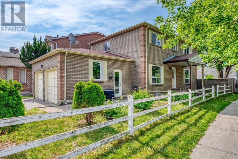 27 Alton Towers Circle, Toronto (Milliken), Ontario, M1V3T2, Toronto (Milliken), Ontario — photo 1 of 5