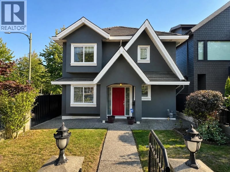 2388 5TH Avenue, Vancouver, British Columbia, V5N1N1, Vancouver, British Columbia — photo 1 of 5