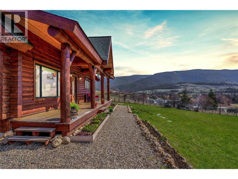 9371 6 Highway, Coldstream, British Columbia, V1B3B5, Coldstream, British Columbia — photo 1 of 5