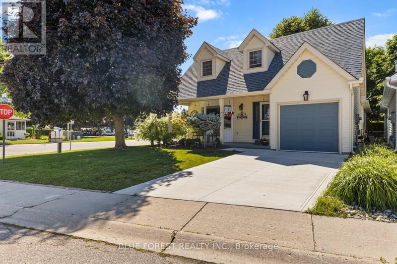 1 Sinclair Drive, Tillsonburg, Ontario, N4G5L6, Tillsonburg, Ontario — photo 1 of 5